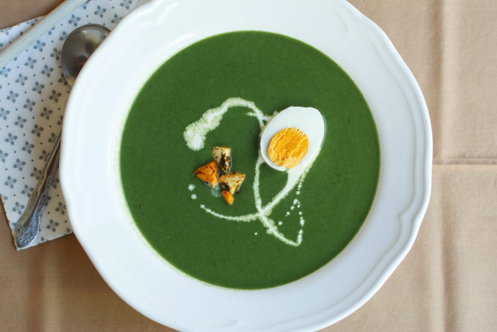 Spinatsuppe mit Ei | Nini’s Block